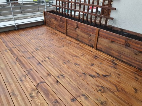 Deska tarasowa sosnowa 400x14,5x2,6cm ryfel drobny z przerwą BRĄZOWA