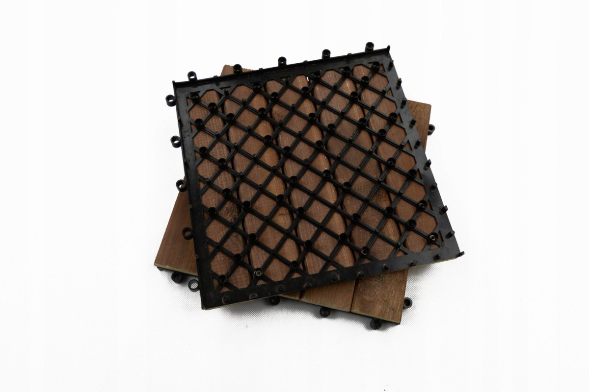 Podest tarasowy drewniany 30x30 na plastiku Podest tarasowy drewniany 30x30 na plastiku