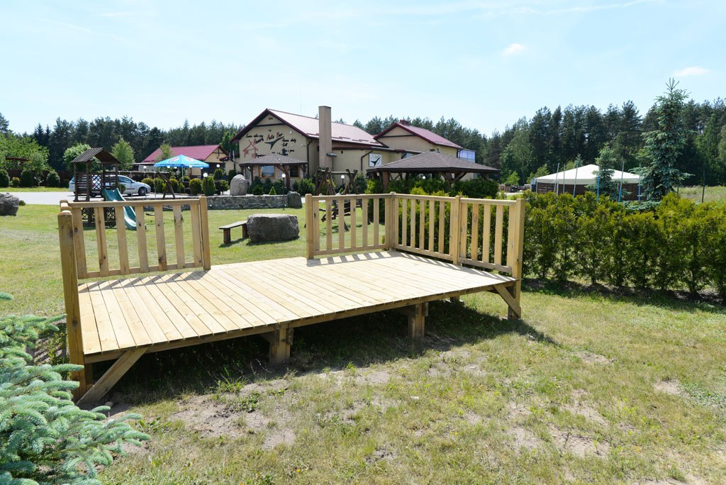 Taras segmentowy pod domek holenderski, kemping Taras segmentowy pod domek holenderski, kemping
