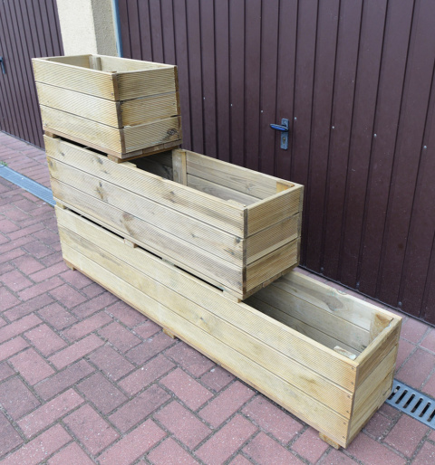 Doniczka 60x30x30cm ryflowana impr. ciśnieniowo Doniczka 60x30x30cm ryflowana impr. ciśnieniowo