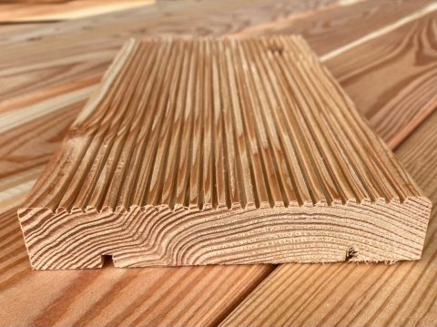 Deska tarasowa Modrzew ryflowana 240x14,5x2,7cm klasa C Deska tarasowa Modrzew ryflowana 240x14,5x2,7cm klasa C