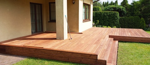 Deska tarasowa sosnowa 100x14,5x2,6cm ryfel drobny z przerwą BRĄZOWA